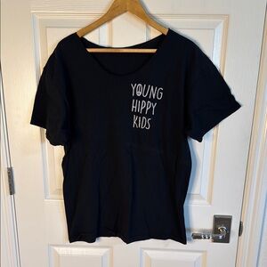 Classic Black Short Sleeve Tee with Crew Neck